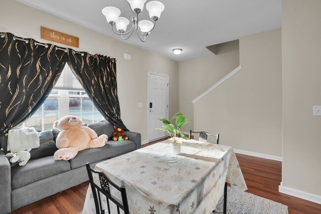 Building Photo - Like New Home for Rent in Hinesville!