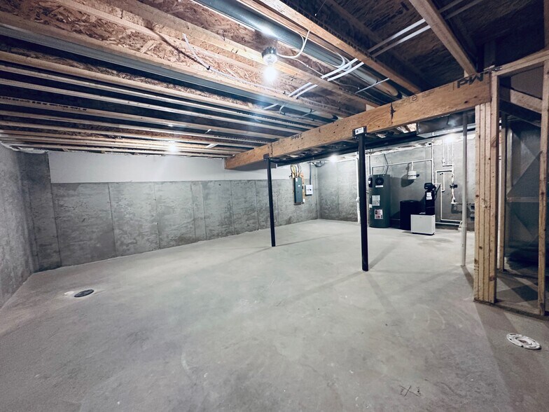 Building Photo - 541 White Sky Pass