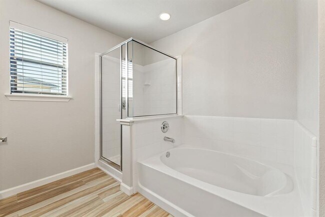 Building Photo - 2009 Perkins Pl