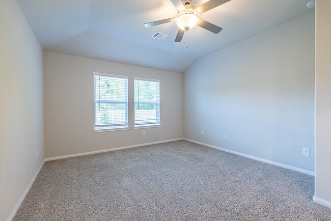 Building Photo - 17705 Hanson Ridge Dr