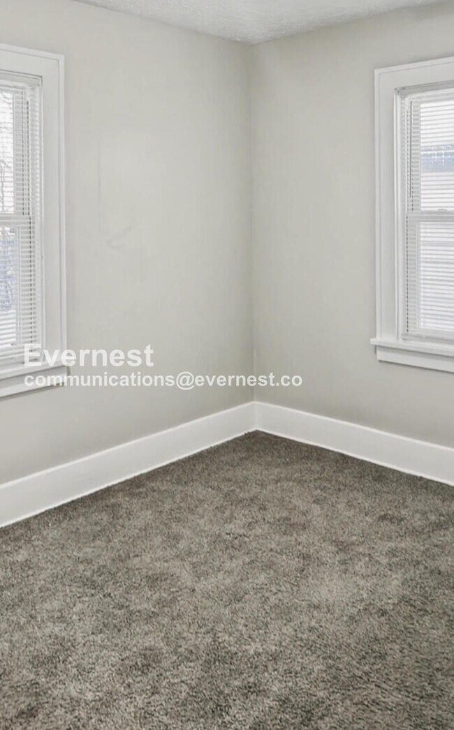 Building Photo - 1093 Georgia Ave