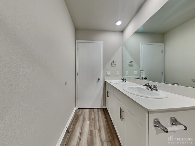 Building Photo - 3504 Gooseneck LN