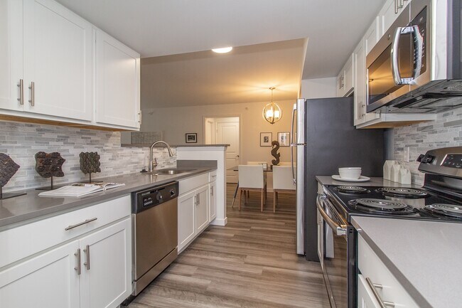 Primary Photo - Ivy Hills Living Spaces