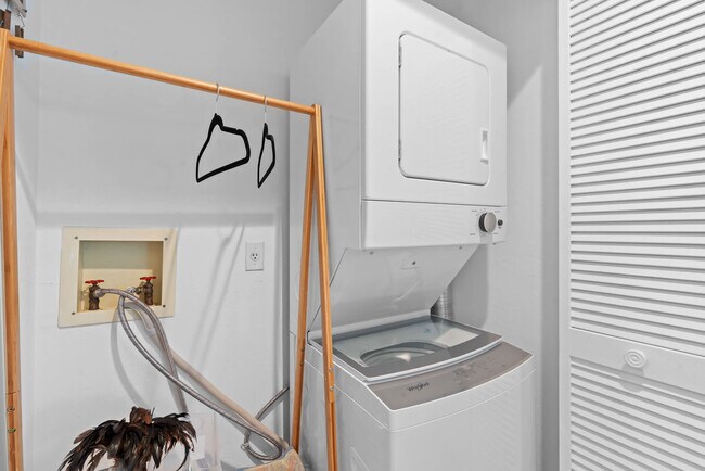 Building Photo - 3350 10th St N