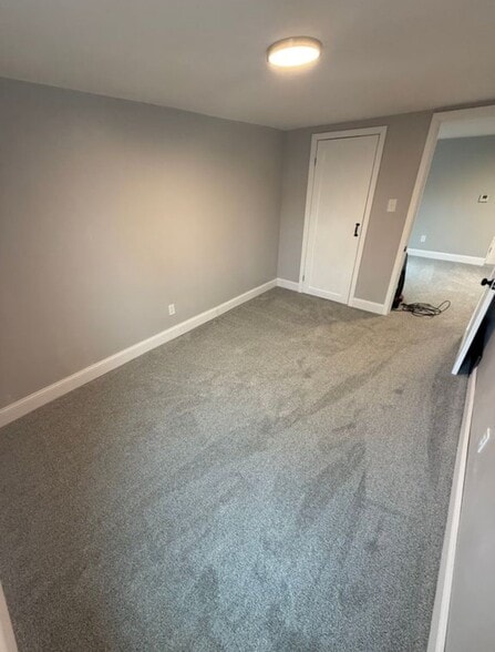 Building Photo - 9142 Main St