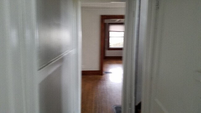 Building Photo - 17 Wilmington St