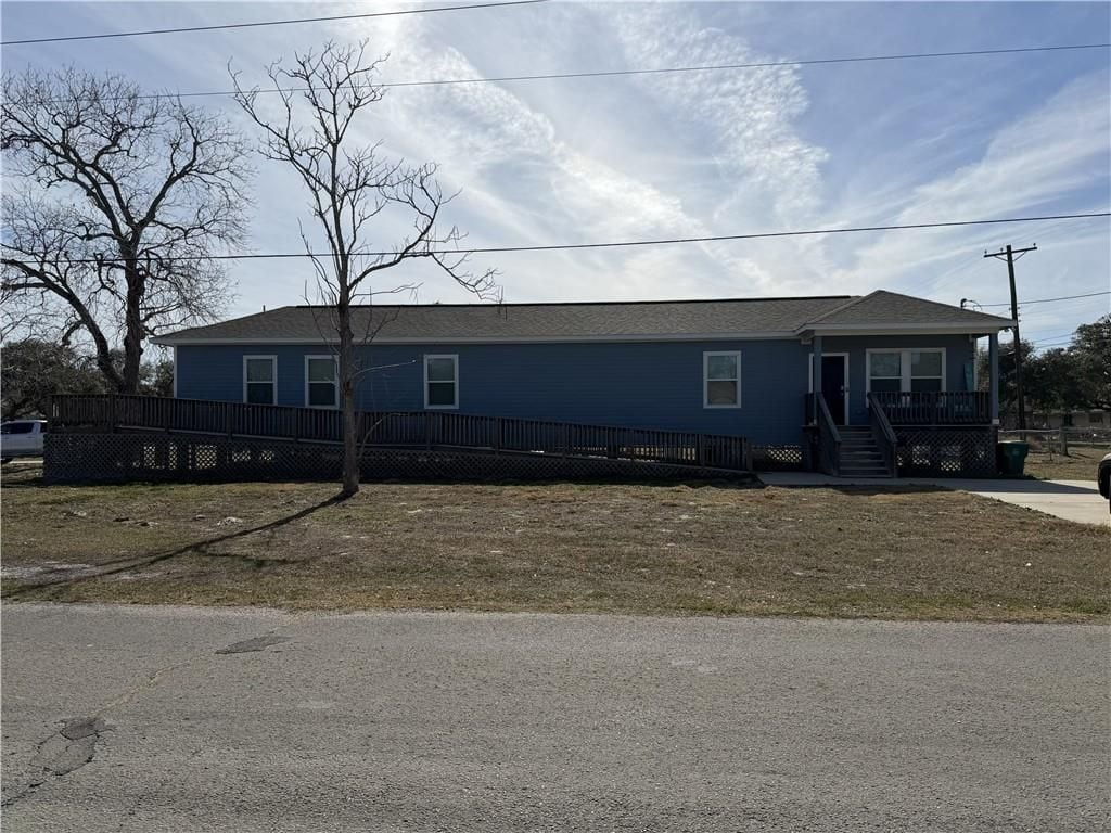 Building Photo - 1109 W Nelson Ave