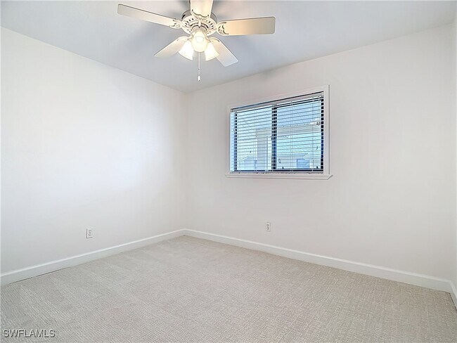 Building Photo - 28120 Pine Haven Way