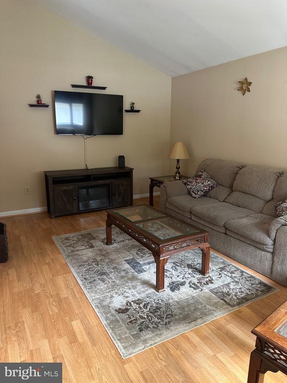 Building Photo - 312 White Sands Dr