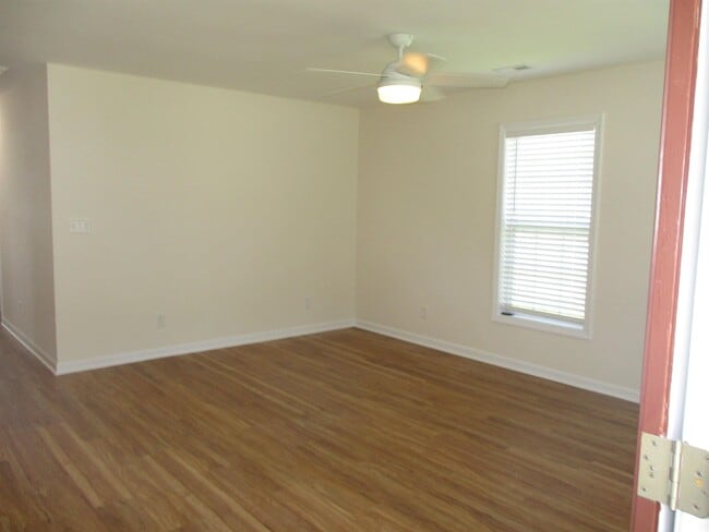 Building Photo - 483 Wallingford Cir