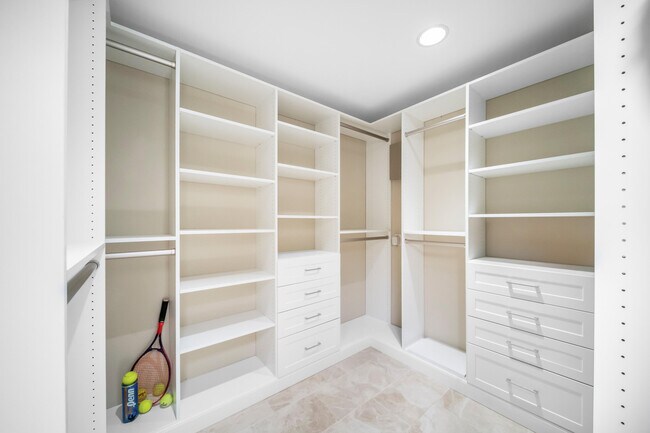 Building Photo - 43512 Via Magellan Dr