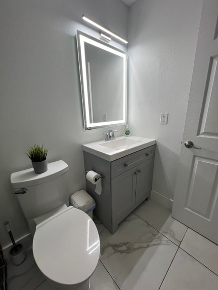 Building Photo - 2417 Harleyford Pl