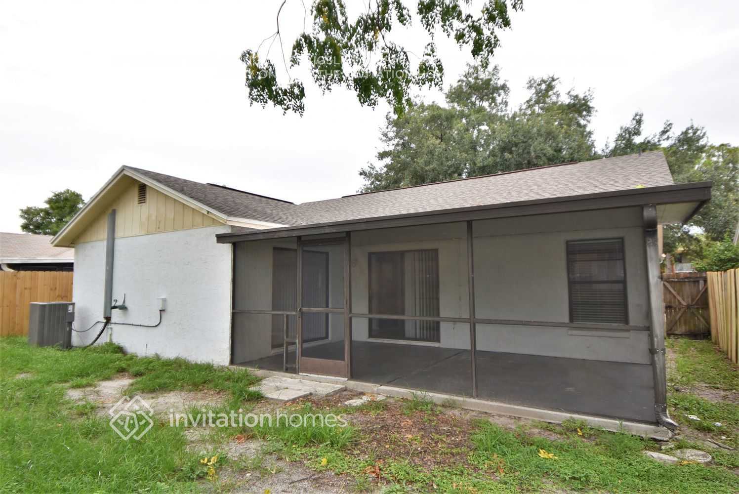 Building Photo - 11003 Kenbrook Dr