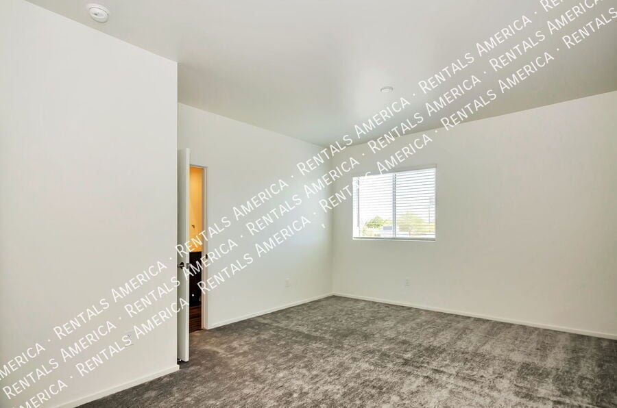 Building Photo - 1840 S Math Quiz Dr