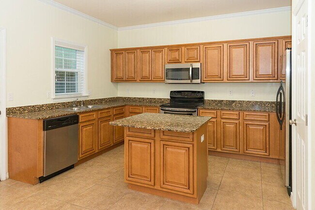 Building Photo - 1496 Bentley Cir
