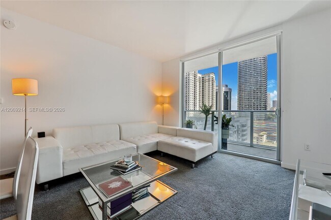 Building Photo - 1100 S Miami Ave