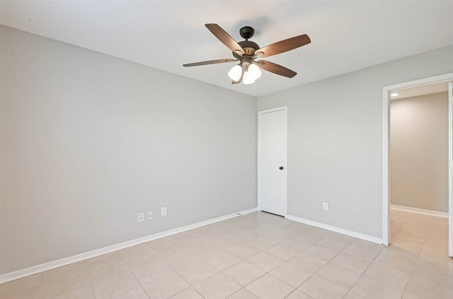 Building Photo - 5011 Redwing Brook Trail