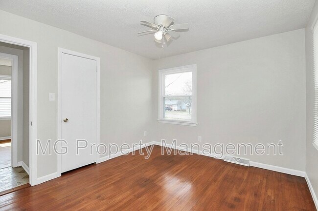 Building Photo - 243 Eden Cir