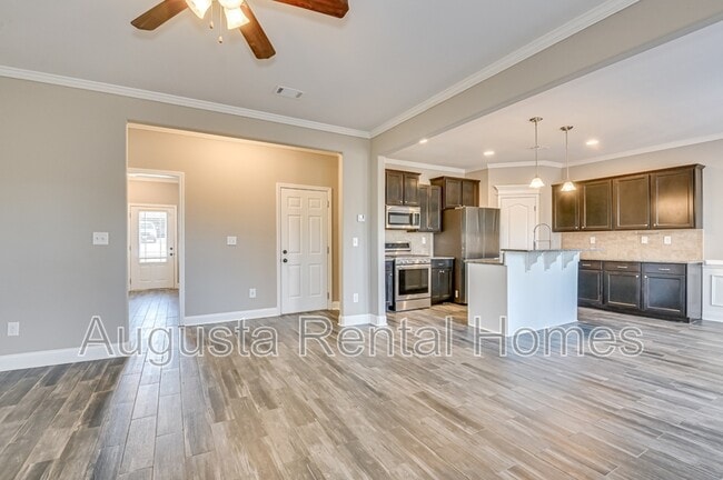 Building Photo - 848 Tyler Woods Dr