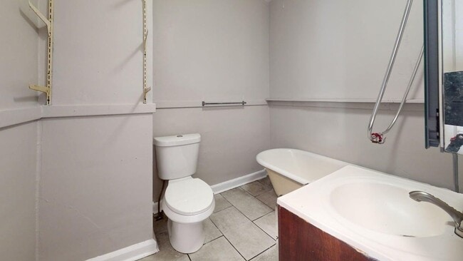 Building Photo - 3 Bedroom House - Old Brooklyn, Cleveland