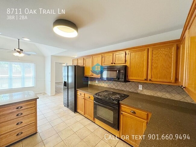 Building Photo - 8711 Oak Trail Ln