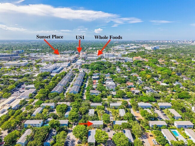 Building Photo - 7635 SW 56th Ave