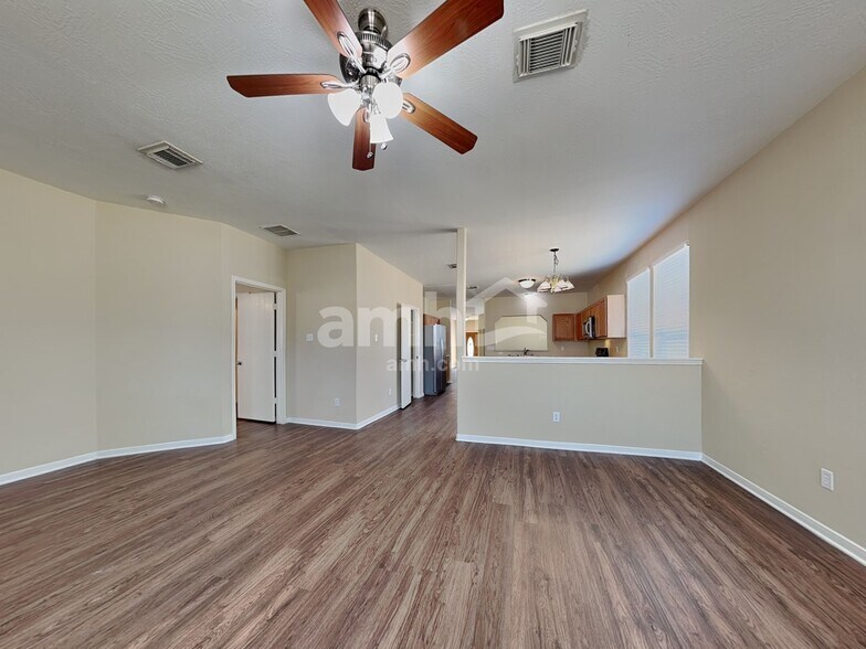 Building Photo - 19314 Yaupon Creek Dr