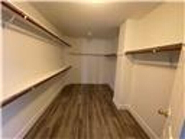 Building Photo - Beautiful Remodeled 2 Story Home in Seven ...