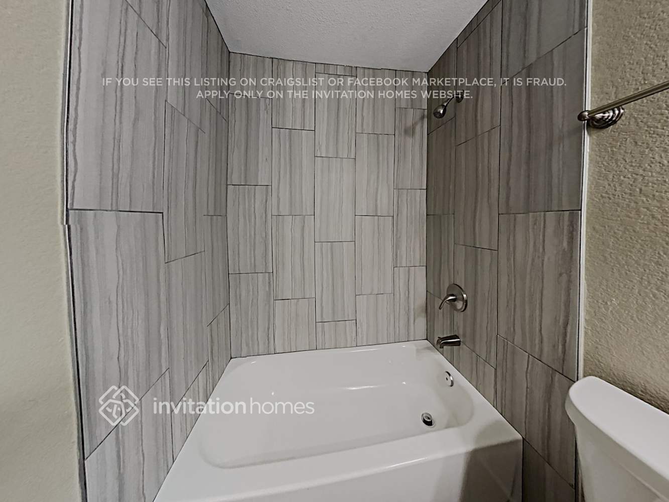 Building Photo - 2361 Live Oak Dr