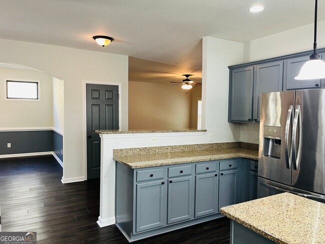 Building Photo - 445 Summerlin Blvd
