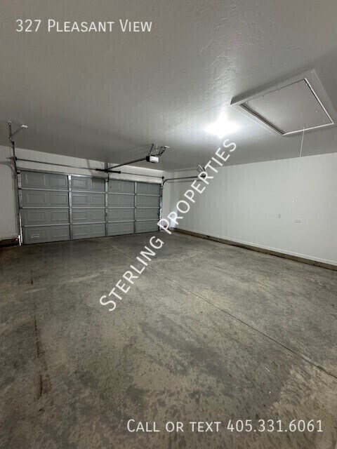 Building Photo - 327 Pleasant Vw