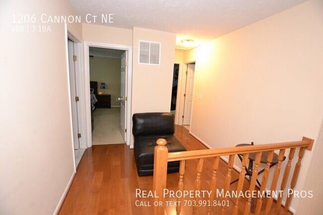 Building Photo - 1206 Cannon Ct NE
