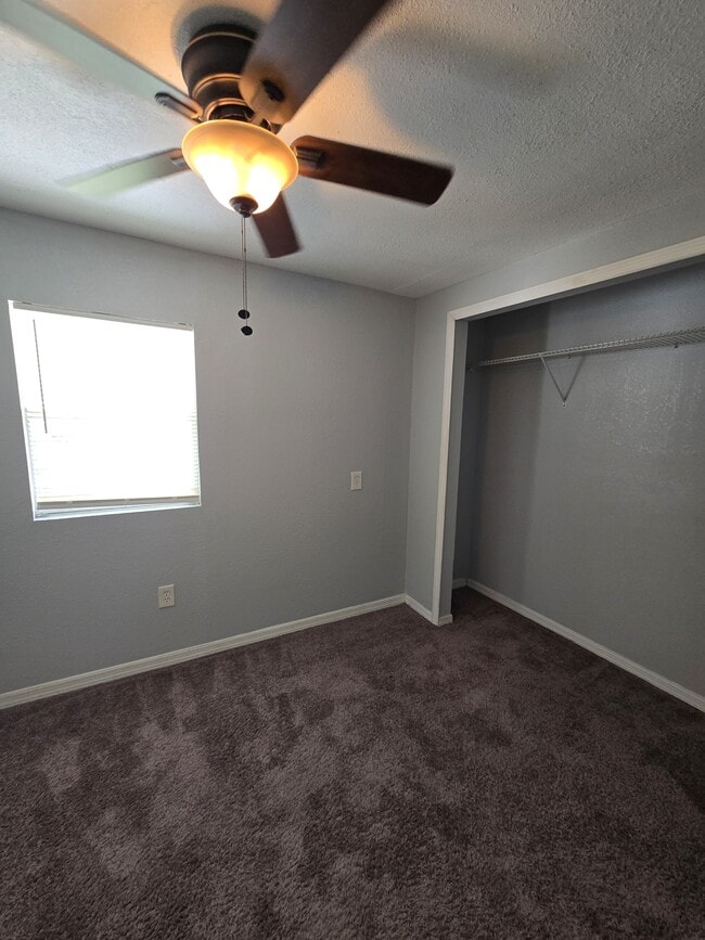 Building Photo - 1871 Cactus Ct