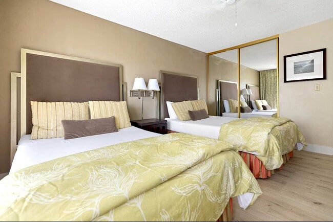 Building Photo - 525 Aleka Loop