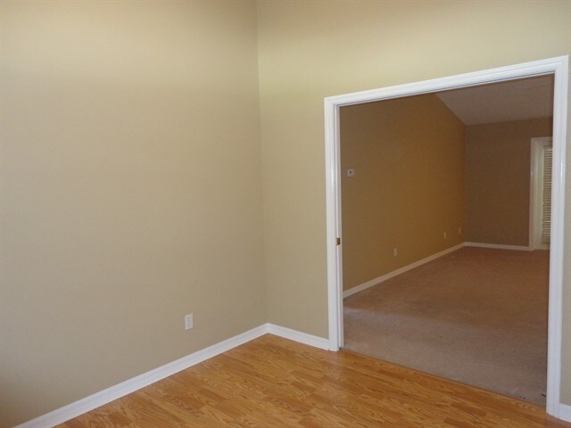 Building Photo - 12816 Valley Ridge Road