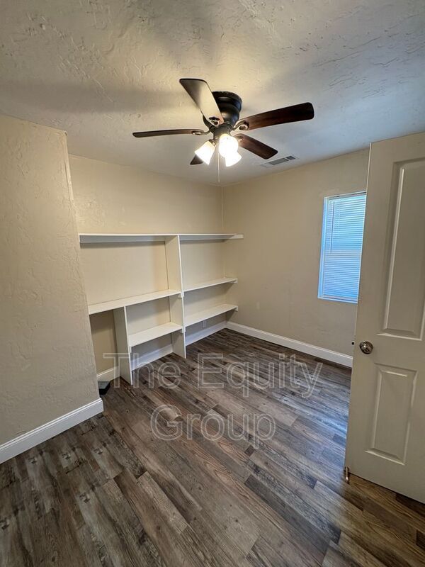 Building Photo - 13405 Ave 432