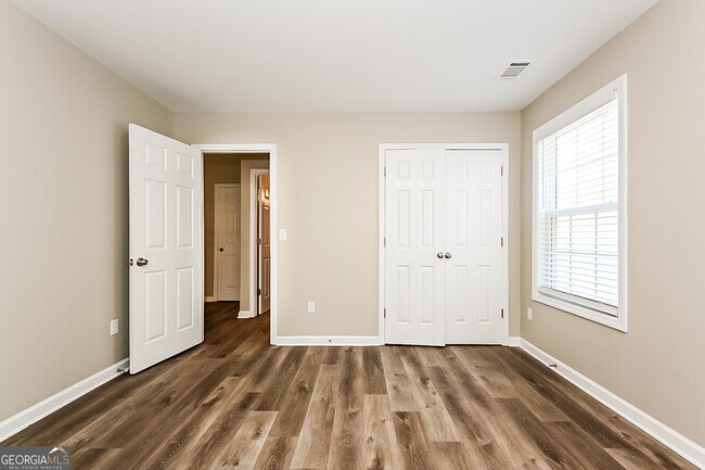 Building Photo - 514 Anglewood Trace