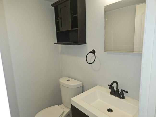 Building Photo - 619 Berwick Dr