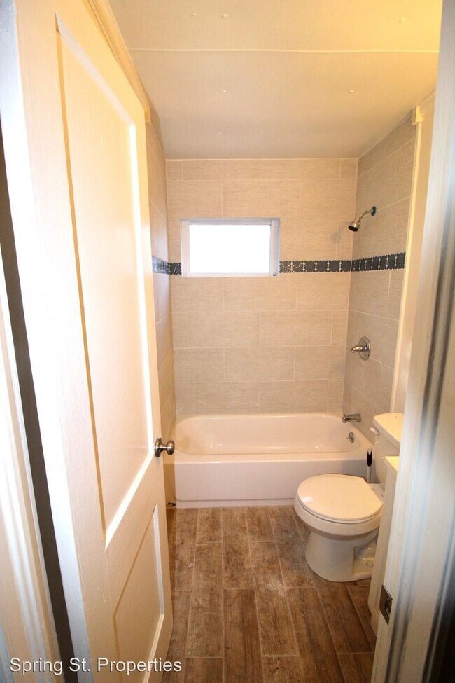 Building Photo - 2 br, 1 bath House - 5539 Blackwell Street