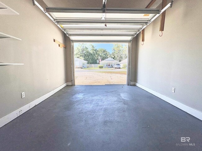 Building Photo - 7943 Audubon Dr