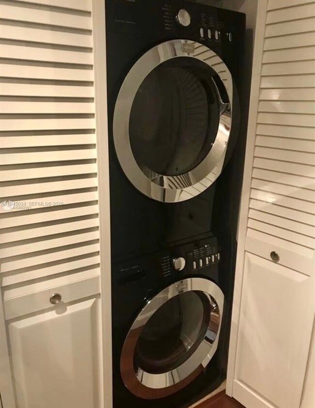 Building Photo - 7 NW 116th St