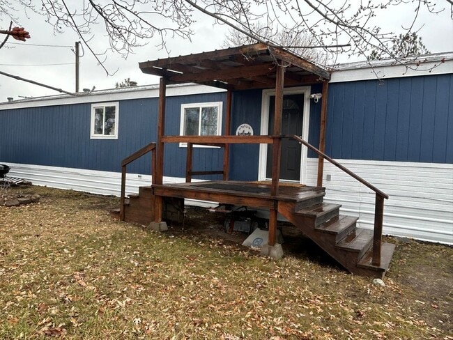 Building Photo - 643 Grantsdale Rd
