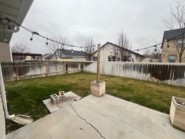 Building Photo - 3 Bed 2 Bath House in Nampa!