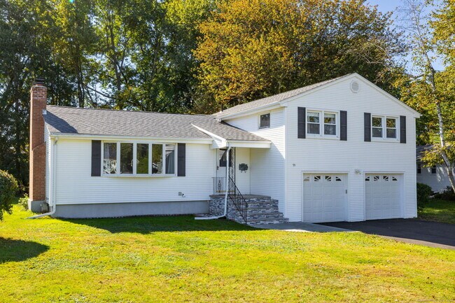 Building Photo - 99 Fuller Dr