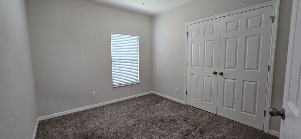 Building Photo - 2243 Napone Ln
