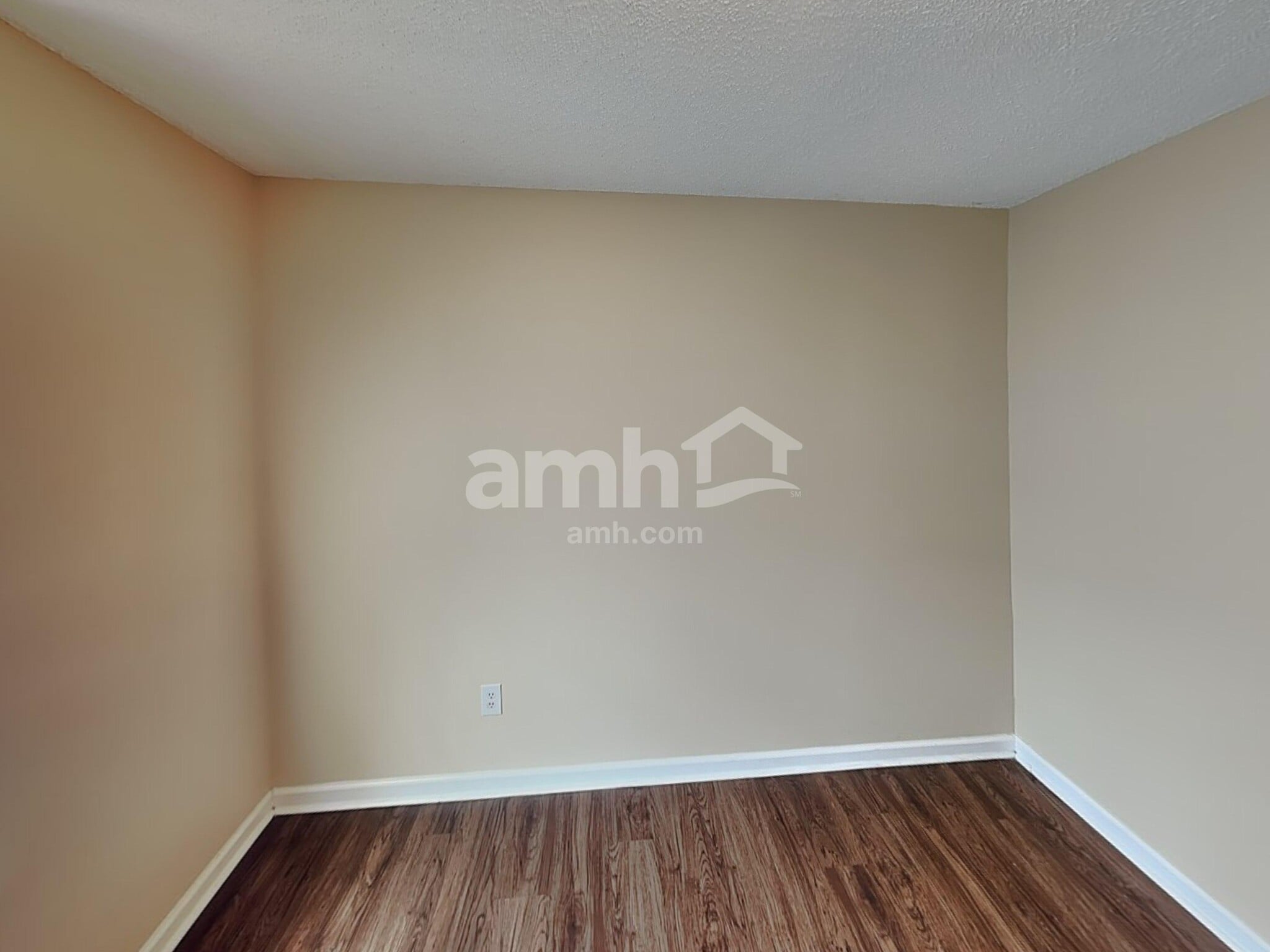 Building Photo - 2253 Joann Dr