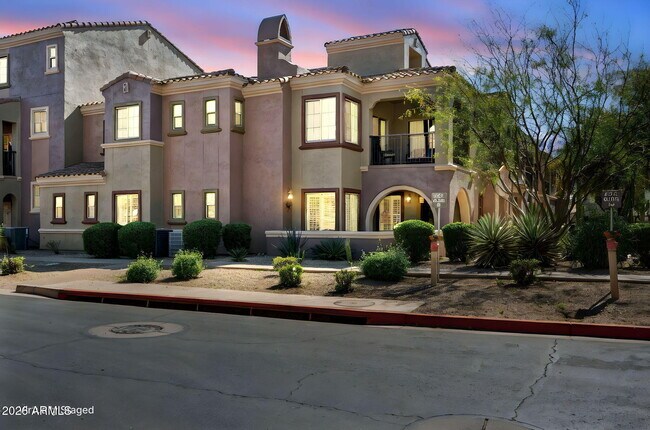 Building Photo - 3935 E Rough Rider Rd