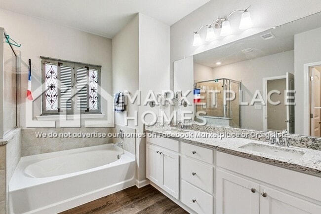 Building Photo - 5755 Oak Trace Dr