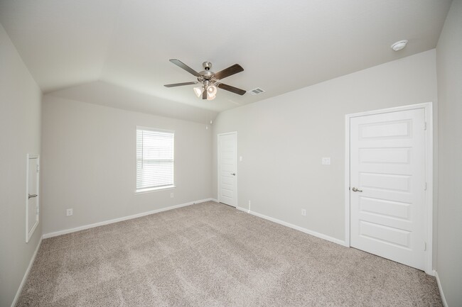 Building Photo - 6301 Superior Dr