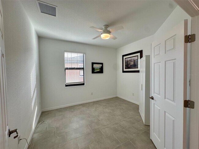 Building Photo - 10027 Crooked Crk Dr